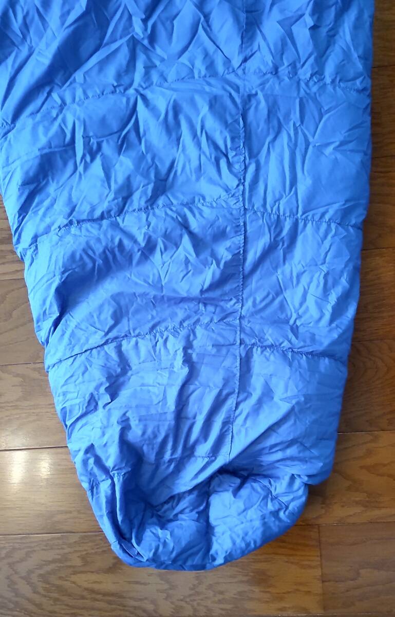 英国製BLACKS Quality Product Summit　寝袋　ブルー　シーツ付き_7