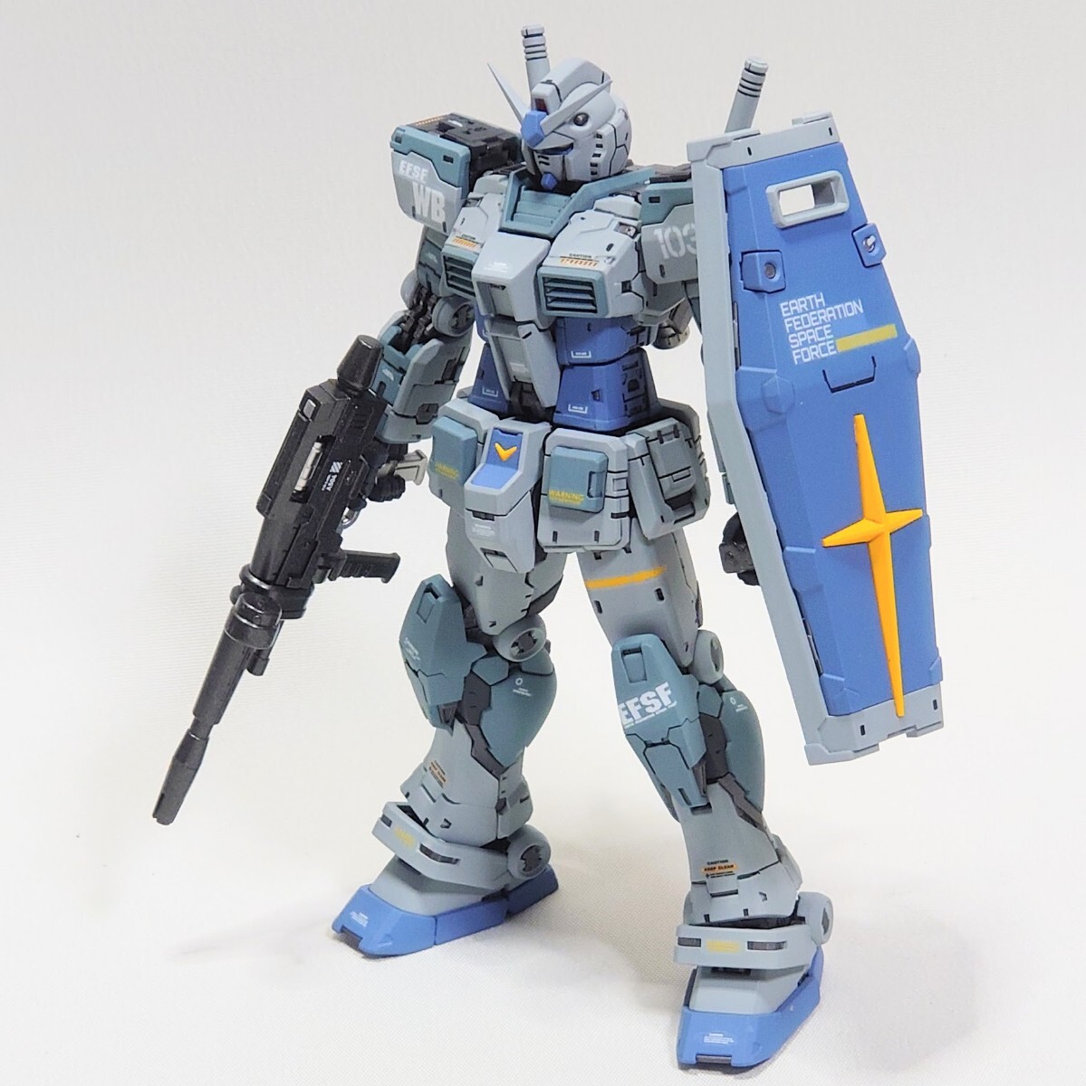 RG 1/144「RX-78-2 ガンダム ver.2.0」G-3カラー全塗装 ガンプラ完成品