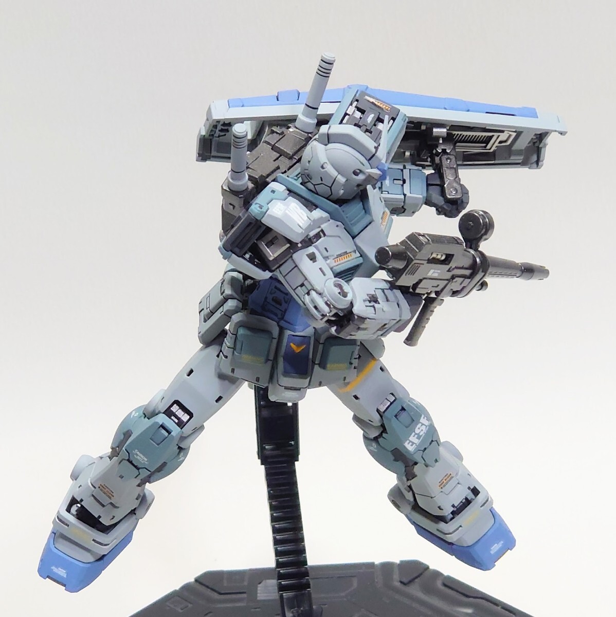 RG 1/144「RX-78-2 ガンダム ver.2.0」G-3カラー全塗装 ガンプラ完成品