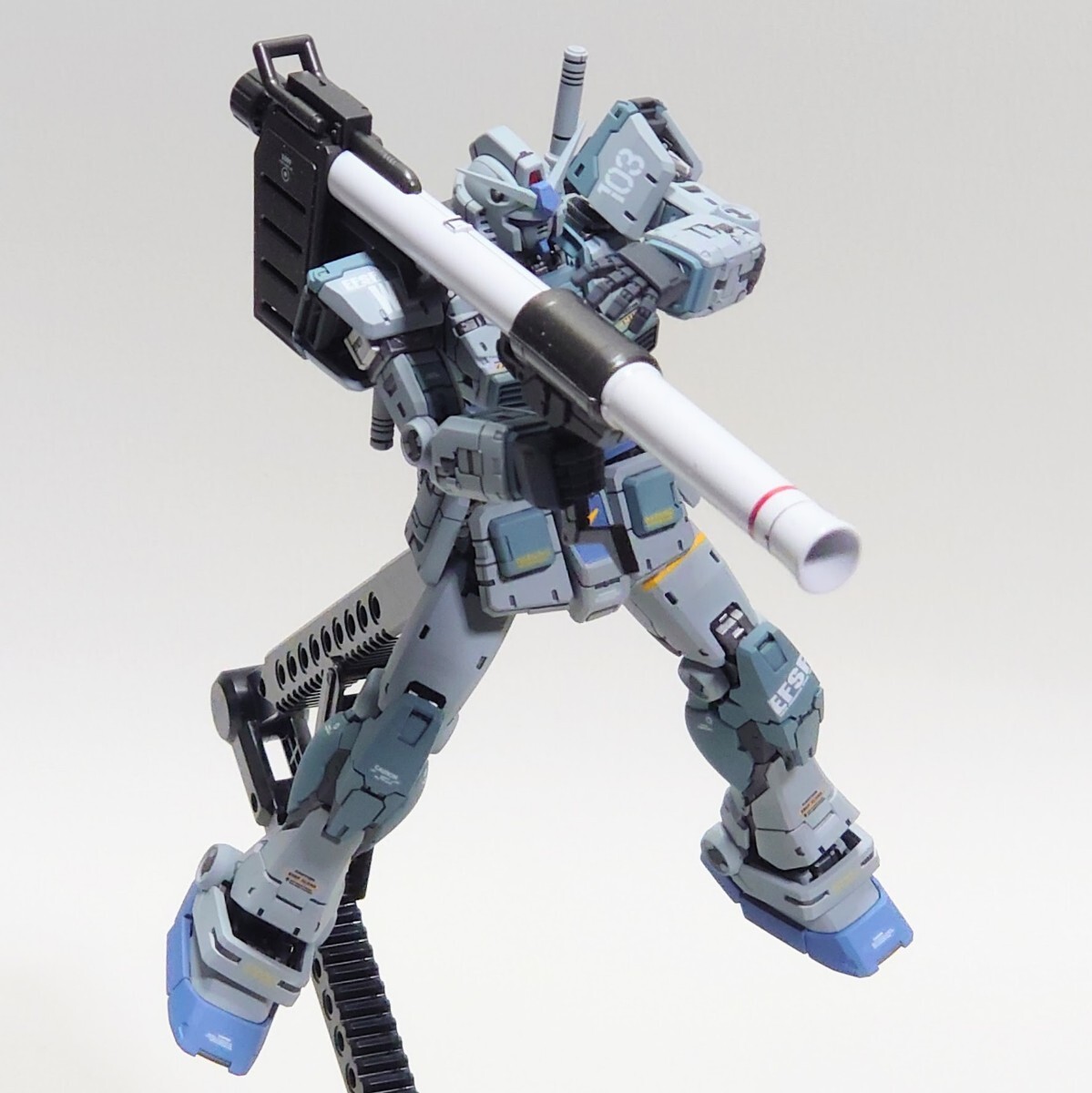 RG 1/144「RX-78-2 ガンダム ver.2.0」G-3カラー全塗装 ガンプラ完成品
