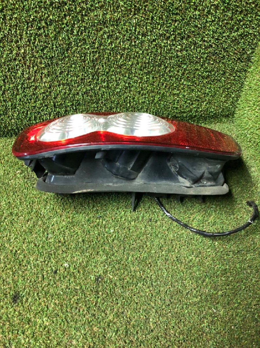 【K060】日産　K12系　マーチ　後期型　純正　左テールランプ　ICHIKOH D019_3