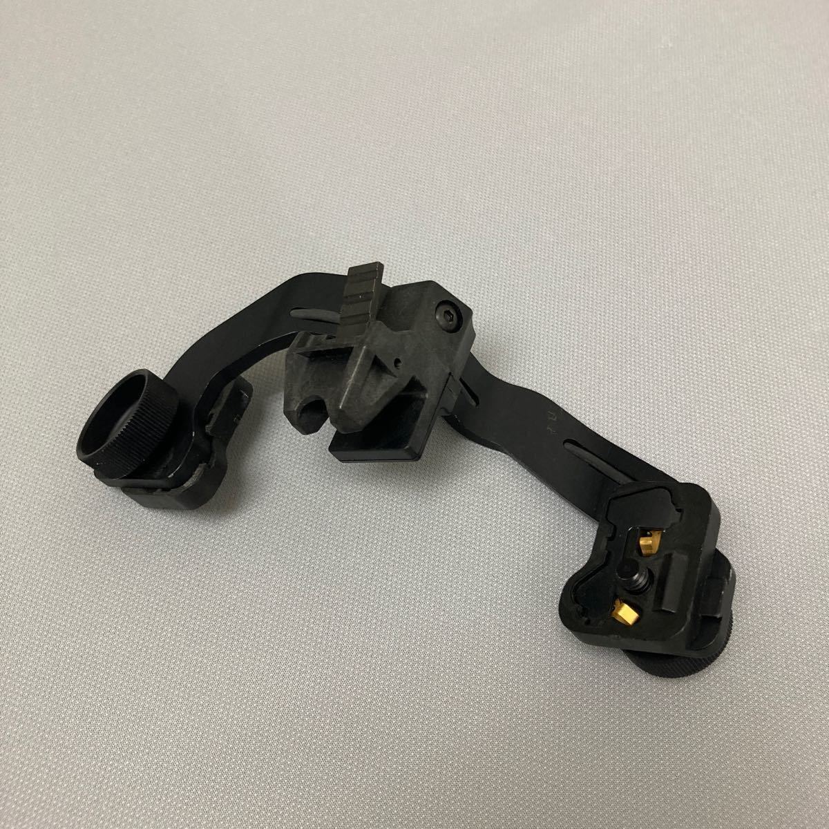 米軍実物 ITT社製 Dual Headmount Adapter ダブル Jアーム PVS-14 軍放出品 良品(ヘルメット)|売買された ...