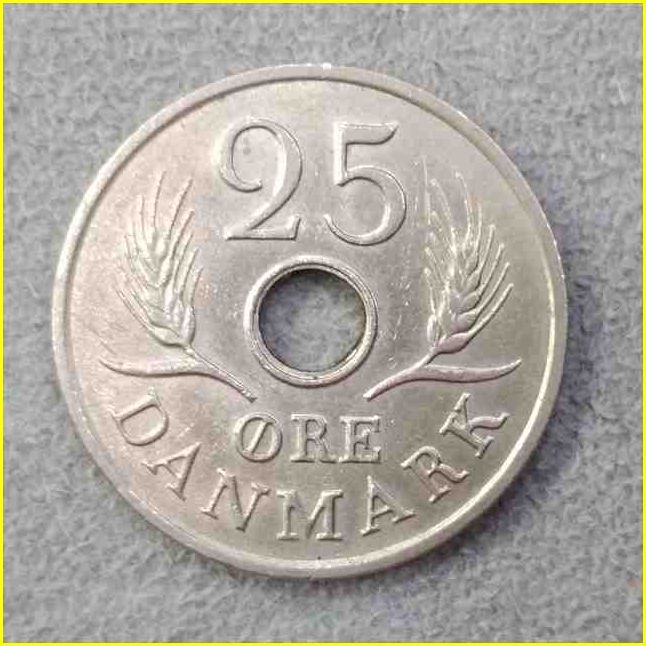 デンマーク 25オーレ 硬貨/1967年】 25 ORE 旧硬貨/穴あきコイン/古銭