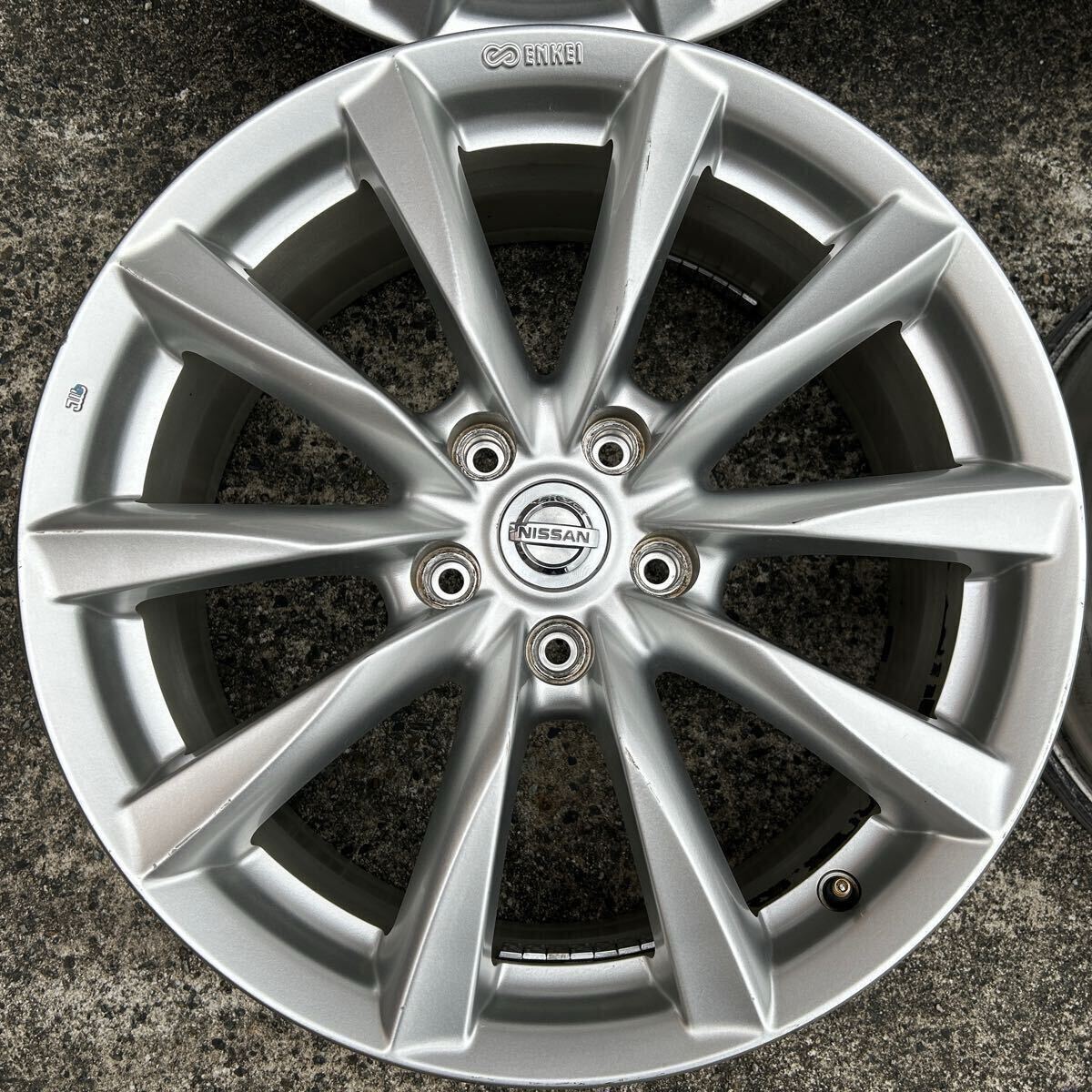 日産　スカイラインクーペ　CKV36 純正ホイール　18インチ 日産純正 CKV36 スカイライン クーペ 18インチタイヤ付きホイール 4本