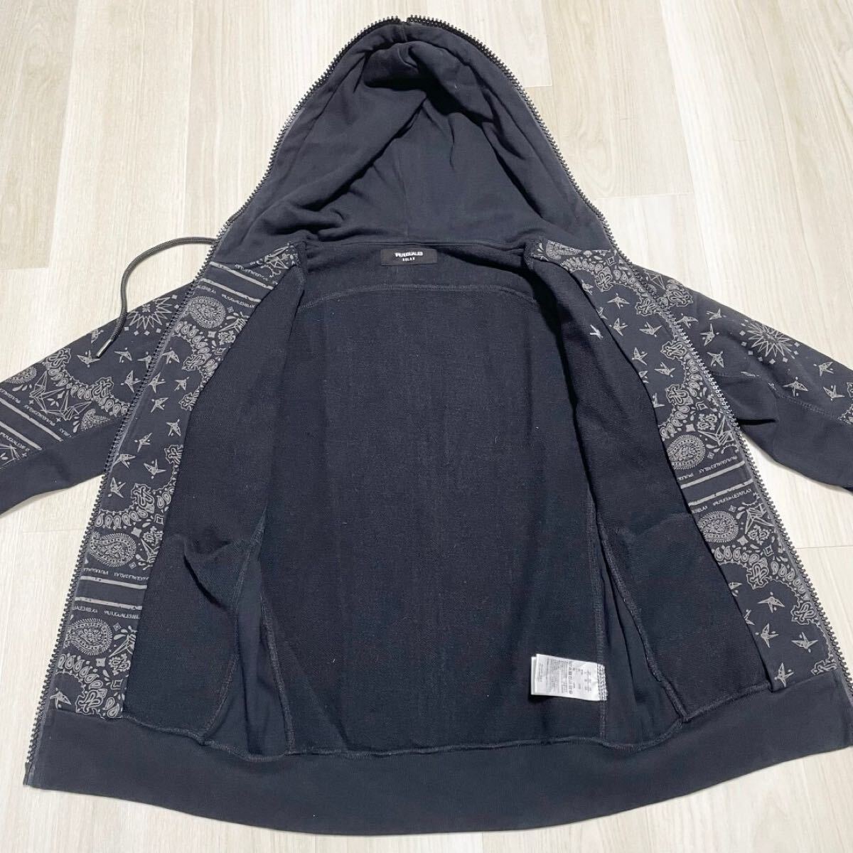 1piu1uguale3 RELAX【ペイズリー柄 美品】セットアップ ジャージ L M