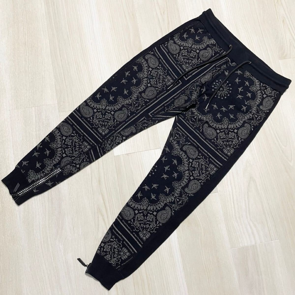 1piu1uguale3 RELAX【ペイズリー柄 美品】セットアップ ジャージ L M