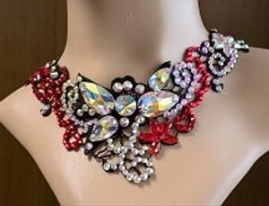 ★社交ダンス　赤いスワロフスキーが際立つネックレス