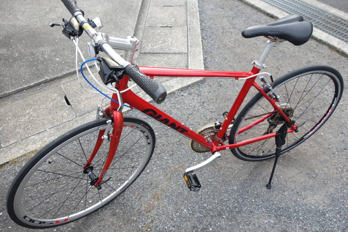 自転車本体 giant escape rクロスバイク 赤