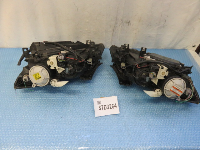 STD3264 点灯OK マツダ SE3P RX－8 前期/ヘッドライト HID ヘッド