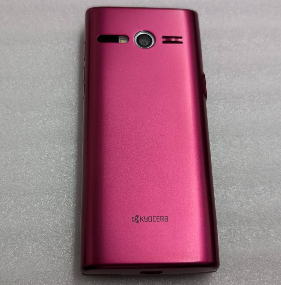 KYOCERA 京セラ auかんたんケータイ KYF38 判定〇 ガラケーワイン