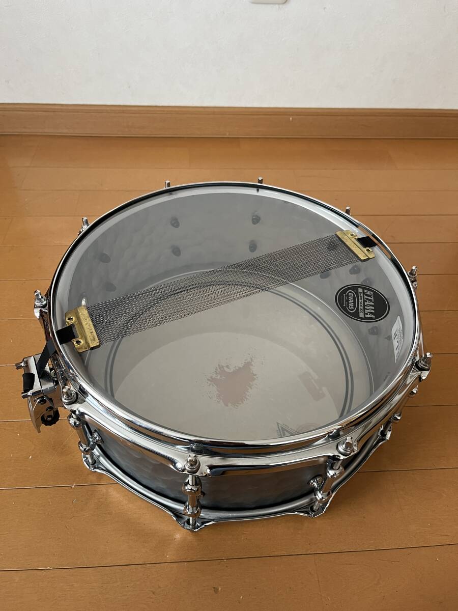 Expressive Hammered Steel possesses 14x6'' [S.L.P. TAMA S.L.P.