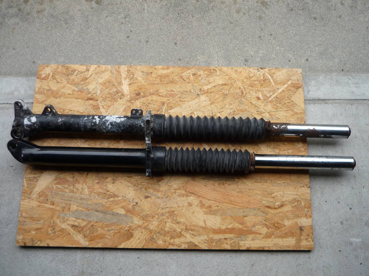 YAMAHA TW225 純正フロントフォーク　DG09J_2