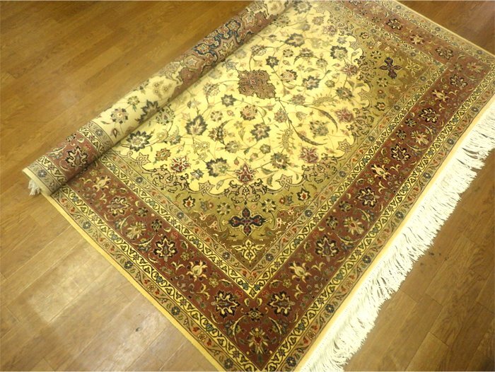 ペルシャ絨毯　大判サイズ　シルク ペルシャ絨毯 – Persiadirect ペルシャ絨毯（手織り）約200×300cm