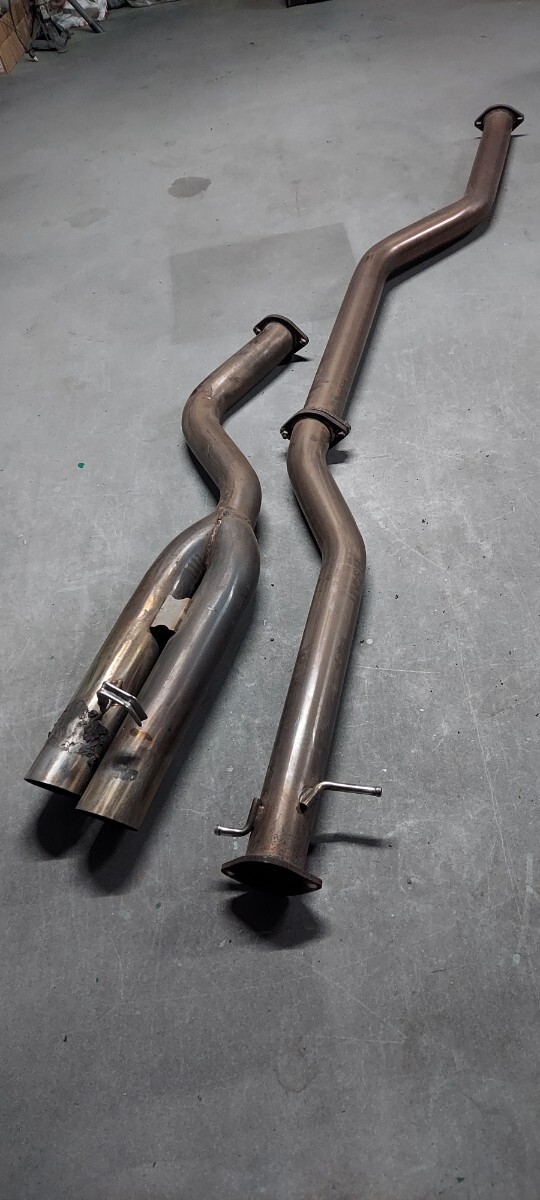 JZX110 デュアルマフラー　マフラー　爆音　マークII　ヴェロッサ　クラウン JZX110 マークII マフラー デュアル 触媒後ろフルストレートデュアルにしました^^ おまけ付きの落札