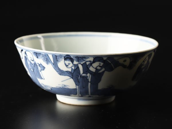 古伊万里 文化遺産オンライン 花◇江戸時代 色絵赤玉瓔珞文見込楼閣図