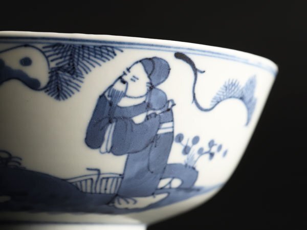 流】中国美術 染付人物図鉢 TX058 古伊万里 色絵赤玉瓔珞文見込
