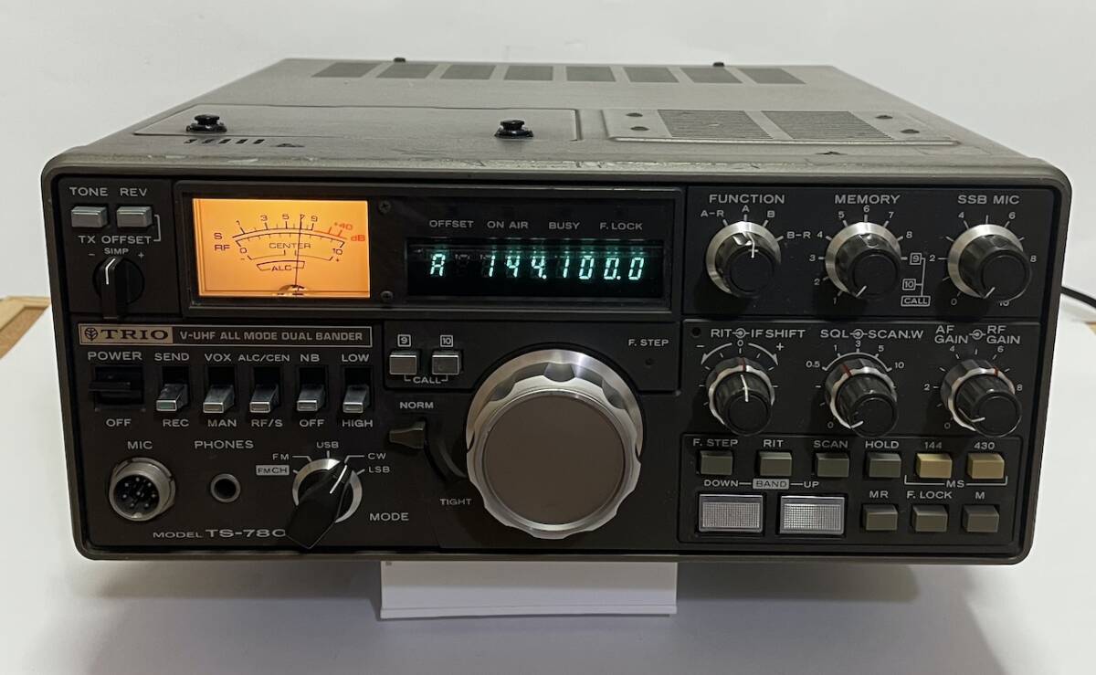 TRIOトリオケンウッドV-UHFデュアルバンダーTS-780アマチュア無線 TRIO
