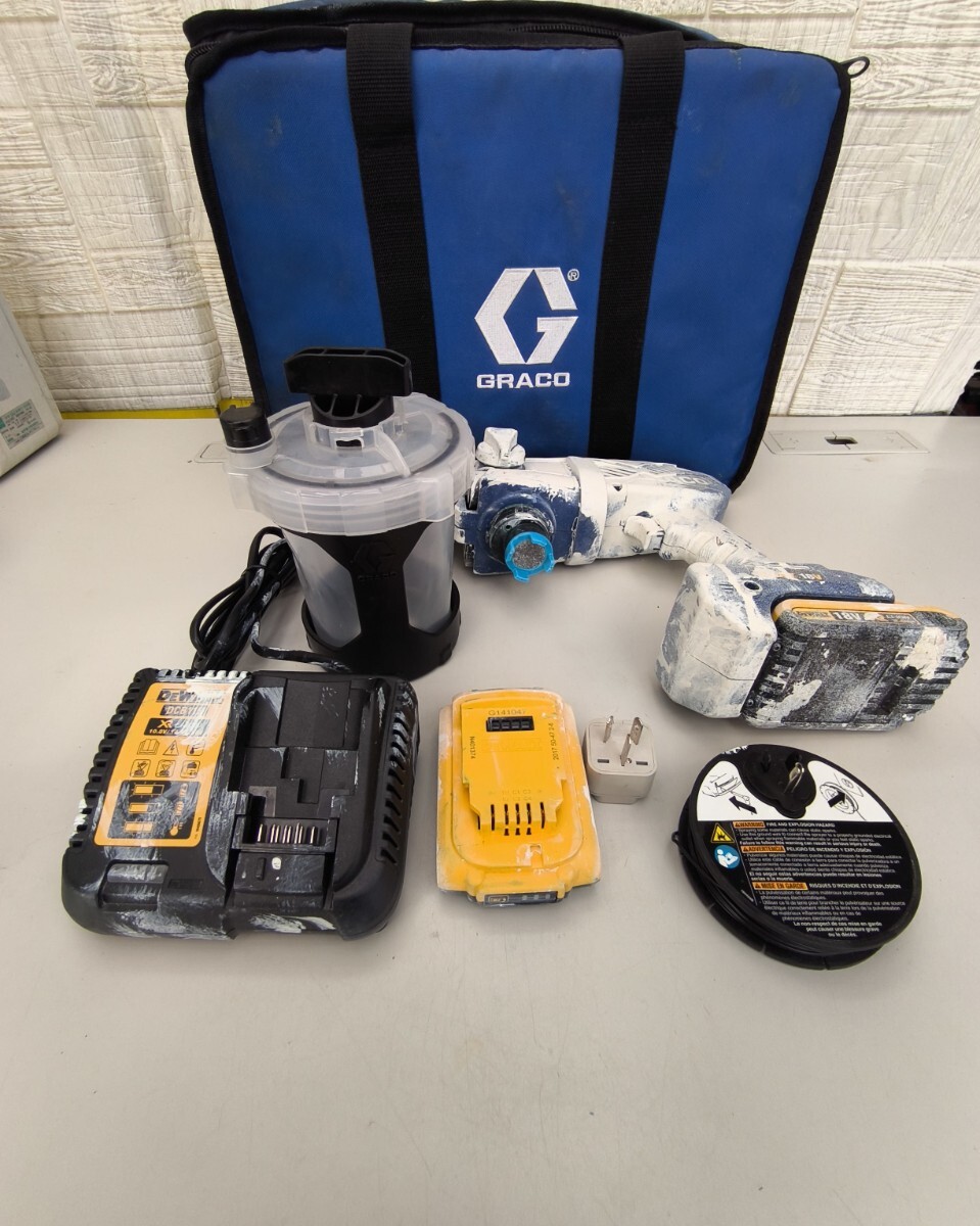 低価，人気 塗装汚れありジャンク GRACO グラコ 充電式エアレス塗装機 3A4803B DEWALT バッテリー2個 ＤＣＢ115(その他)｜売買されたオークション情報、yahooの商品情報をアーカイブ公開 - オークファン その他
