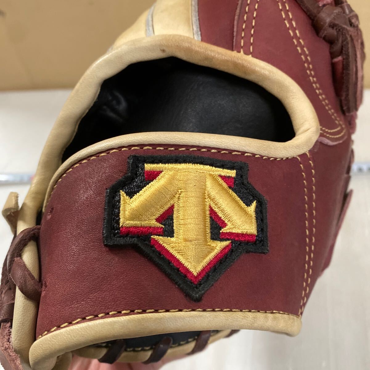 グローブ DESCENTE DNG-AC6420 Holdsum 日本製 中古 野球道具 中古 
