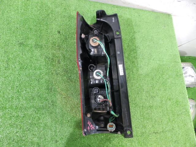 新作，人気セール NV350キャラバン LDF-VW2E26 右テールランプ YD25DDTI QM1 T008 26550-3XA0B 242645