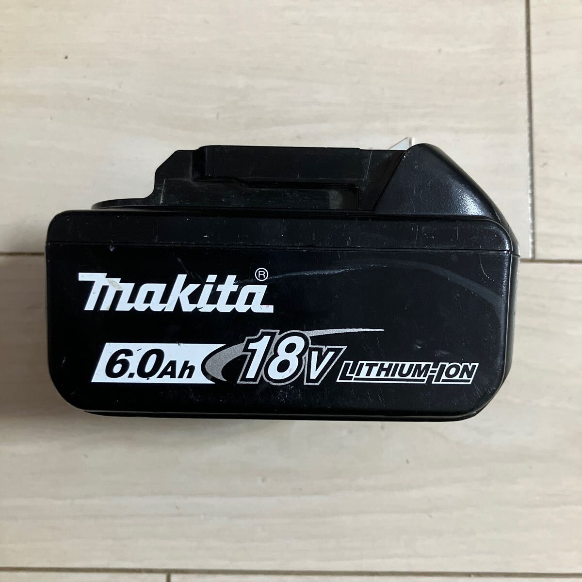 makita 18V 6.0Ah リチウム バッテリー BL1860B 動作品 蓄電池 LITHIUM