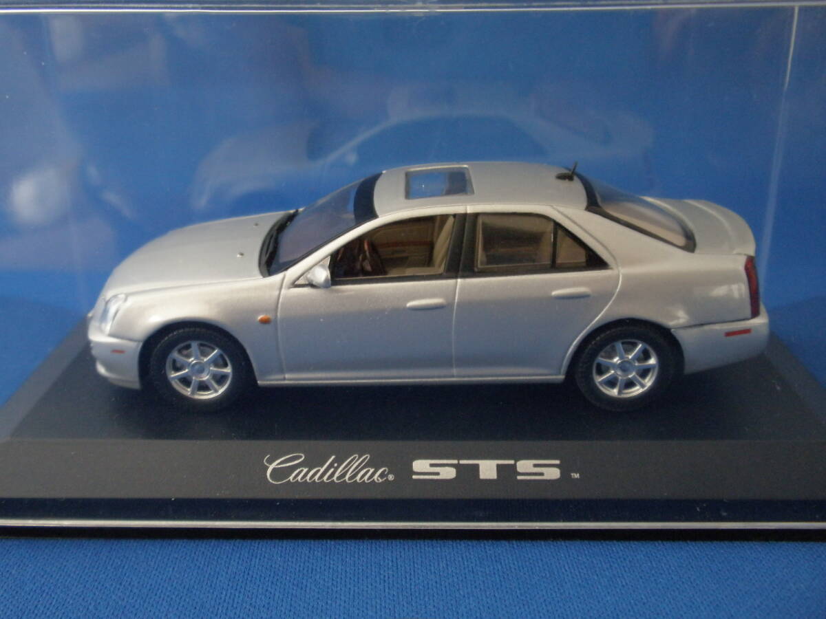 ノレブ　1/43　キャデラック　STS　argentee_2