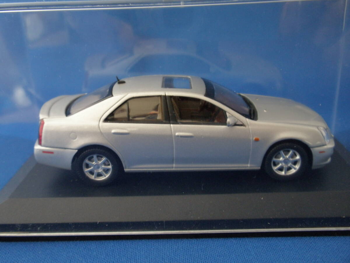 ノレブ　1/43　キャデラック　STS　argentee_3