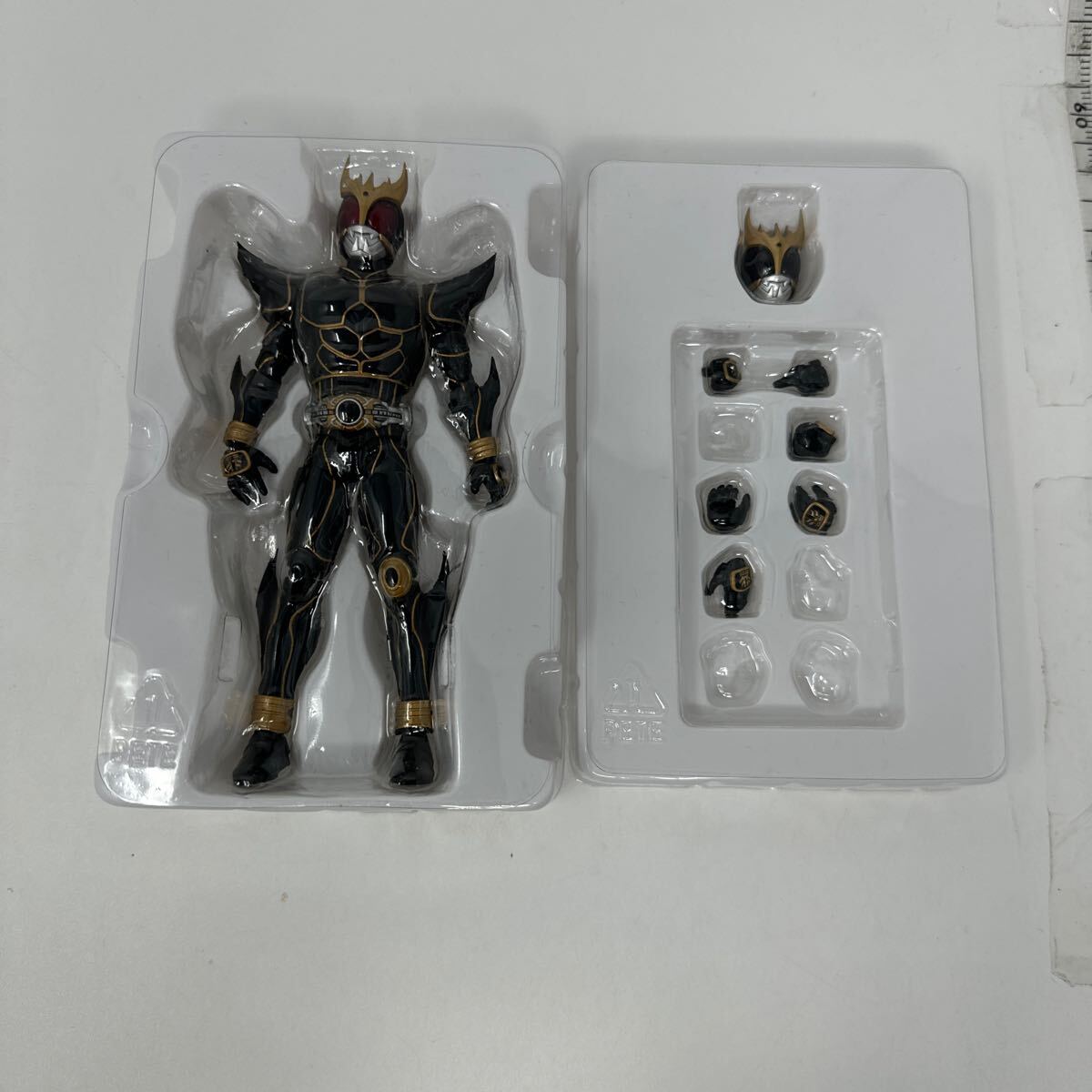 RAH 仮面ライダークウガ アルティメットフォーム ジャンク品扱い 中古 ジャンク S.H.Figuarts(真骨彫製法版) 仮面ライダークウガ