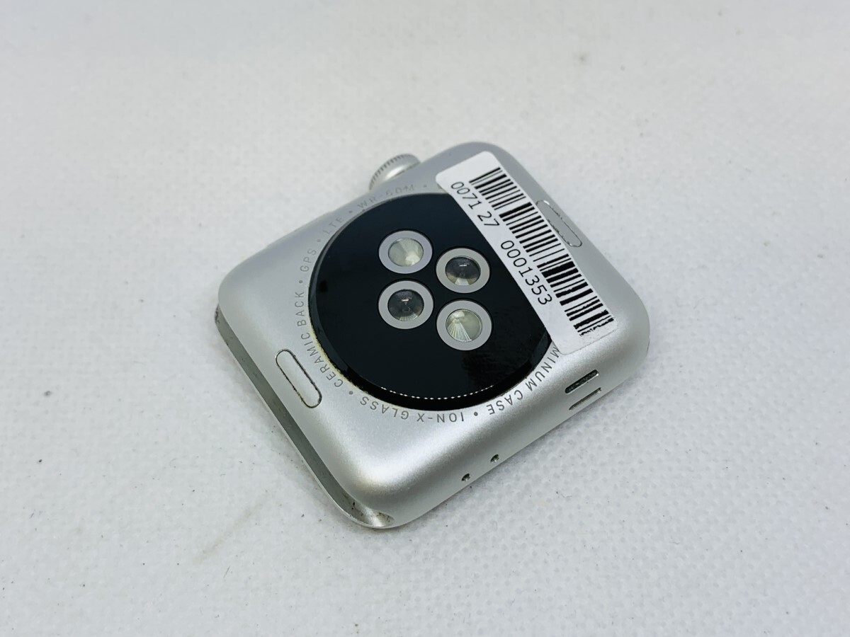 ★送料無料★A1891 Apple Watch Series 3 (GPS + Cellular) 42 mm ケース★シルバー★0071270001353★SYS★01/17