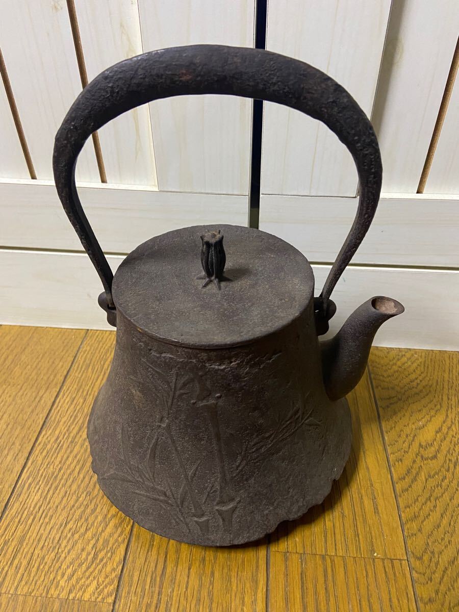 鉄壺 湯沸かし 鉄器 急須 龍文堂 鉄瓶 造 刻印 在銘 蓋 龍雲堂 K7966