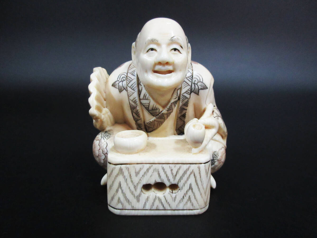 ☆A103 時代物 【根付】 在銘 『柳月』 高さ（約）6.2cm 重量（約）155.2