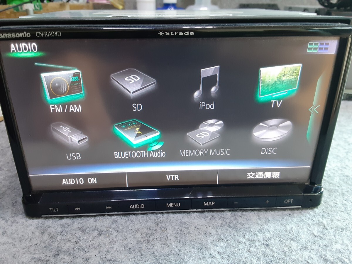 パナソニック ストラーダ メモリーナビ CN-RE04WD Panasonic