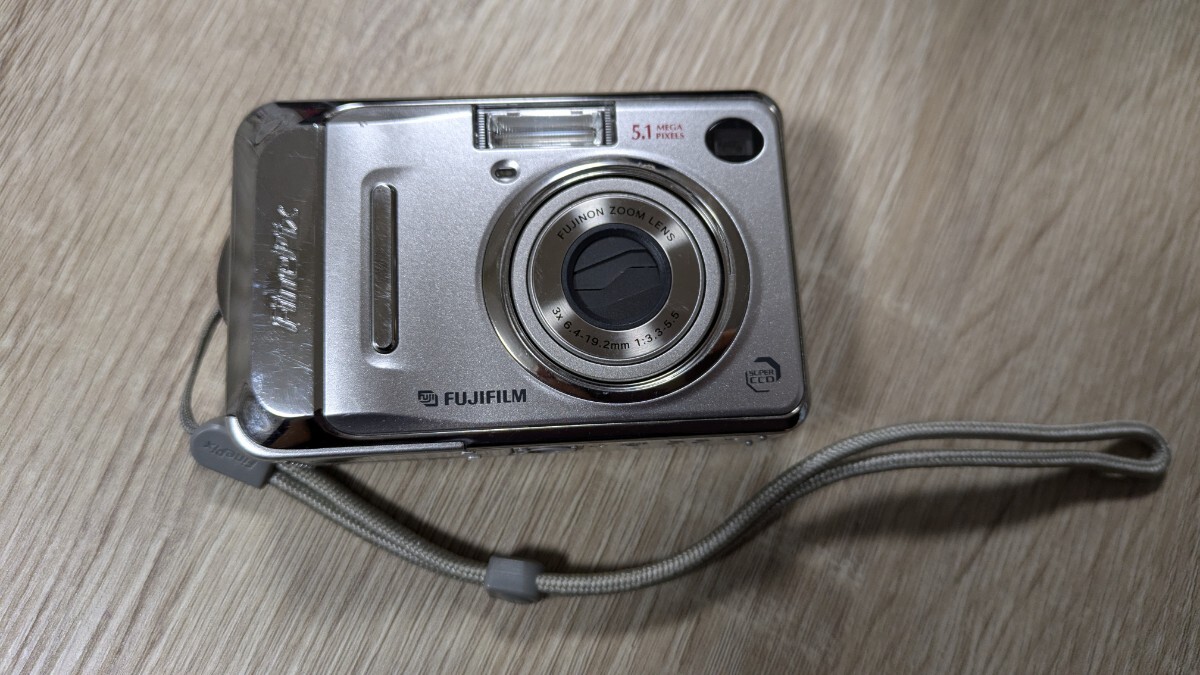 FUJIFILM FinePix フジフィルム Fujifilm FINEPIX X コンパクト 富士 