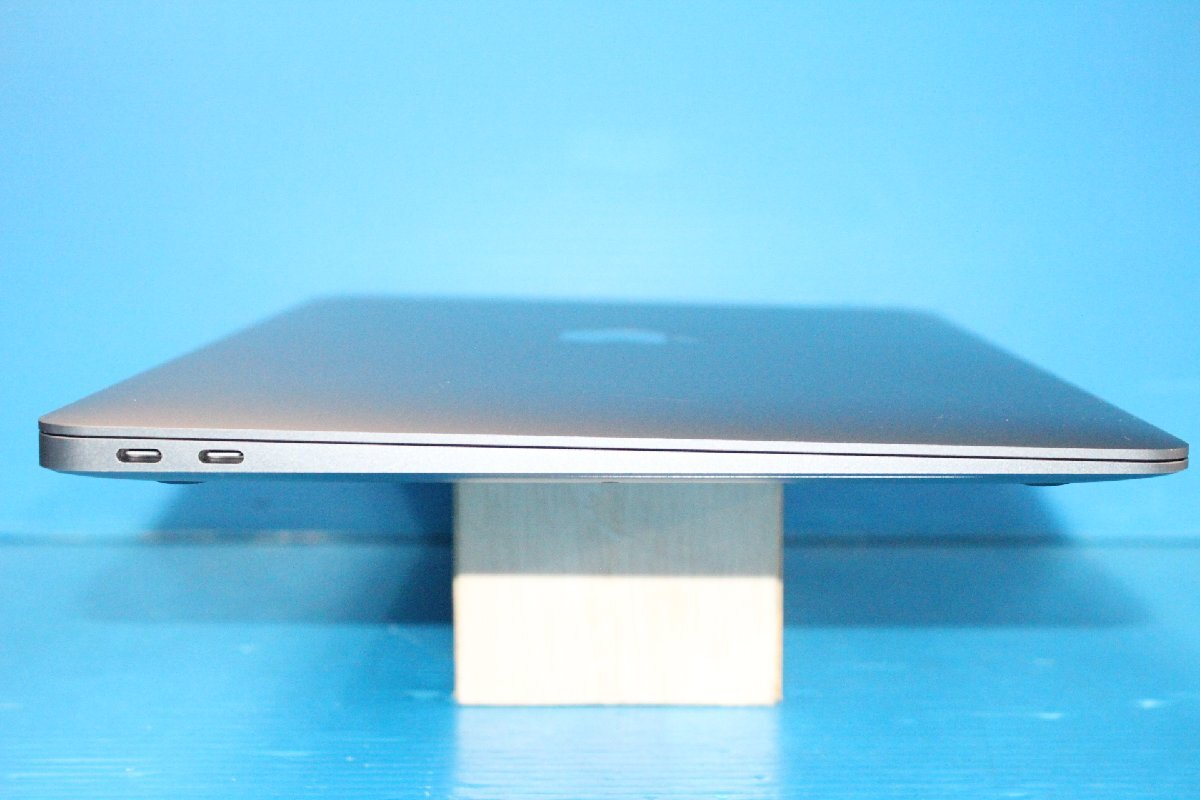 □Apple□ MacBook Air (M1， 2020) [MGN63J/A] / Apple M1 CPU 8core 