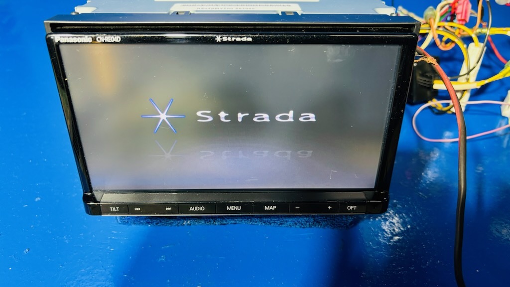 Panasonic パナソニック CN-RE04D ストラーダ メモリーナビ CN DVD