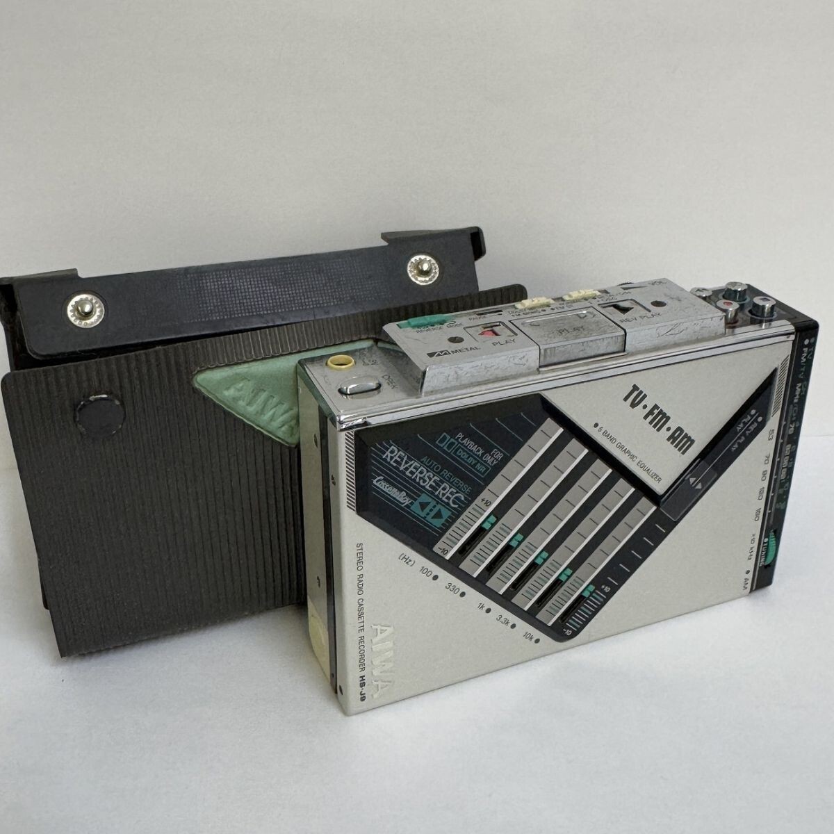 I461-I57-3390◎ AIWA アイワ TV・FM・AM 5バンド HS-J9 カセット