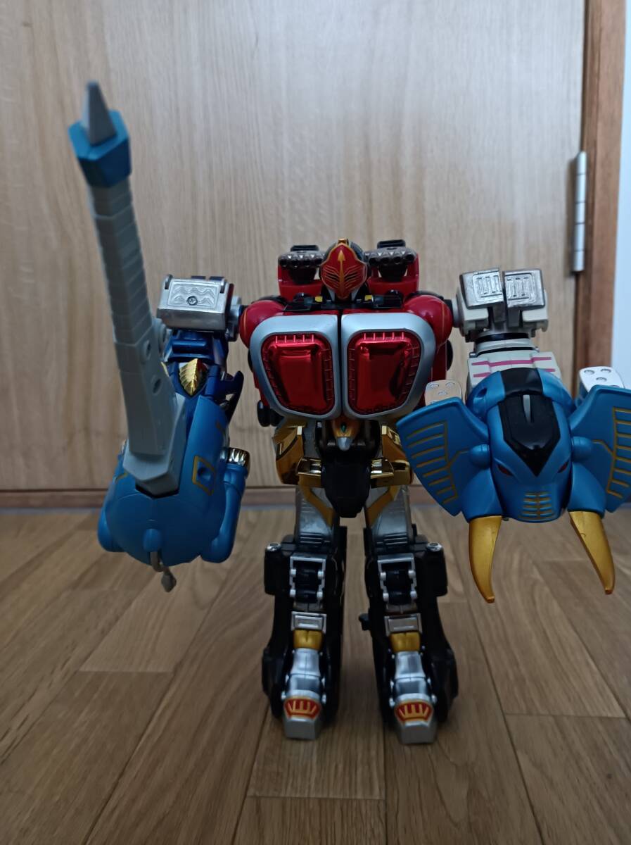 百獣戦隊ガオレンジャー ガオナイト 百獣合体 トイザらス BANDAI