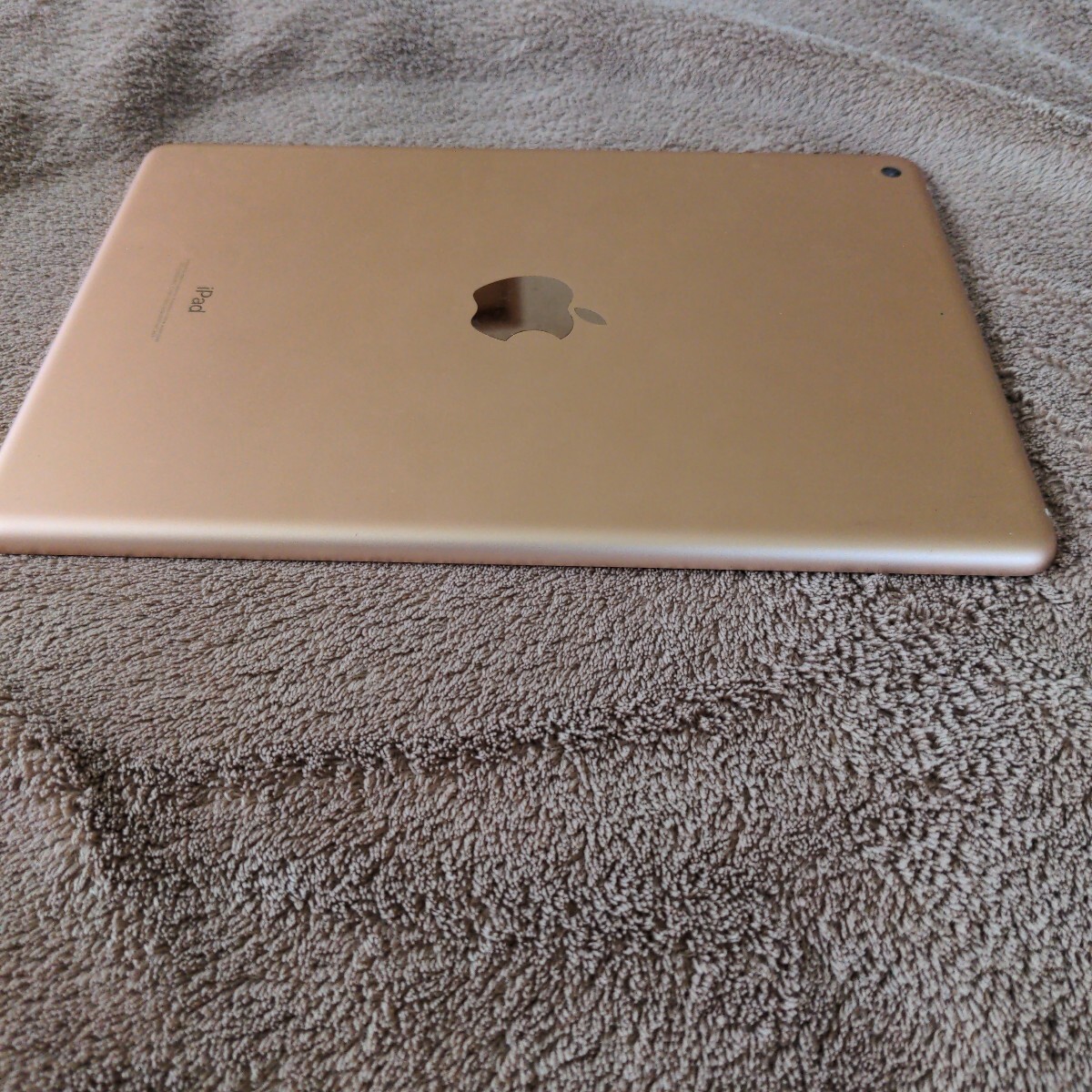Apple iPad 第6世代 32GB ゴールド Wi-Fiモデル 【公式通販】