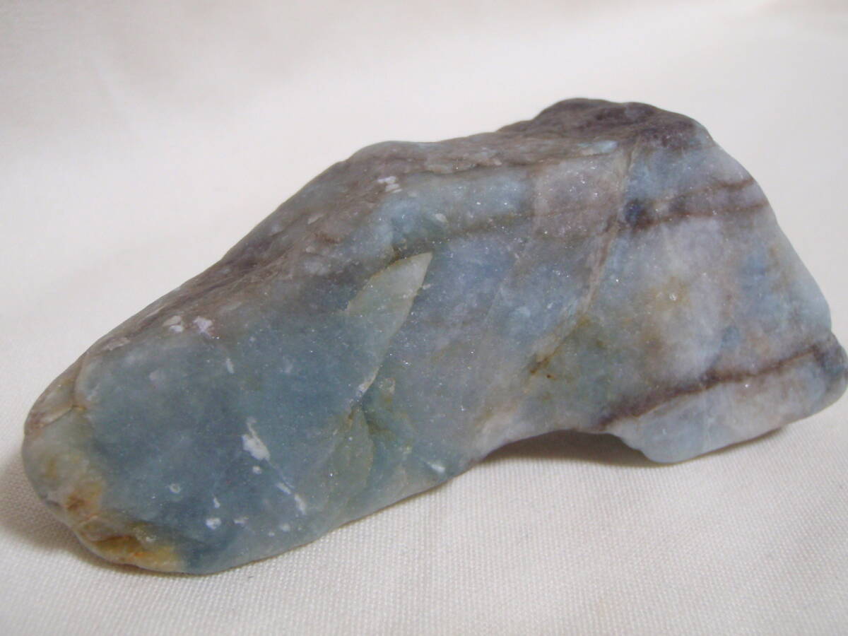 定番，お得 糸魚川 翡翠 ヒスイ 64 コン沢 94g 原石 鉱物