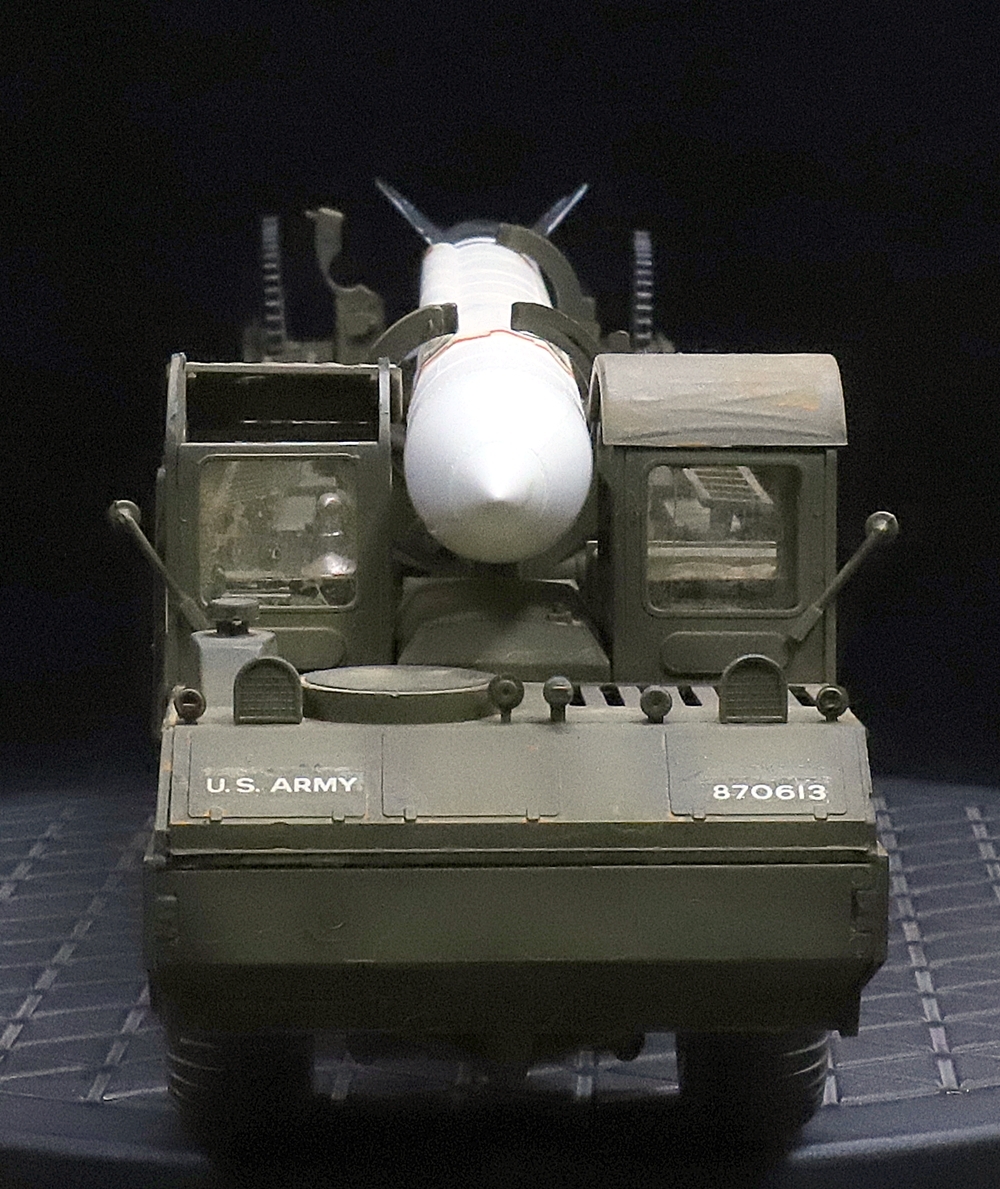 アメリカ陸軍 弾道ミサイル運搬車輛（ミサイル全長330mm/車輛全長