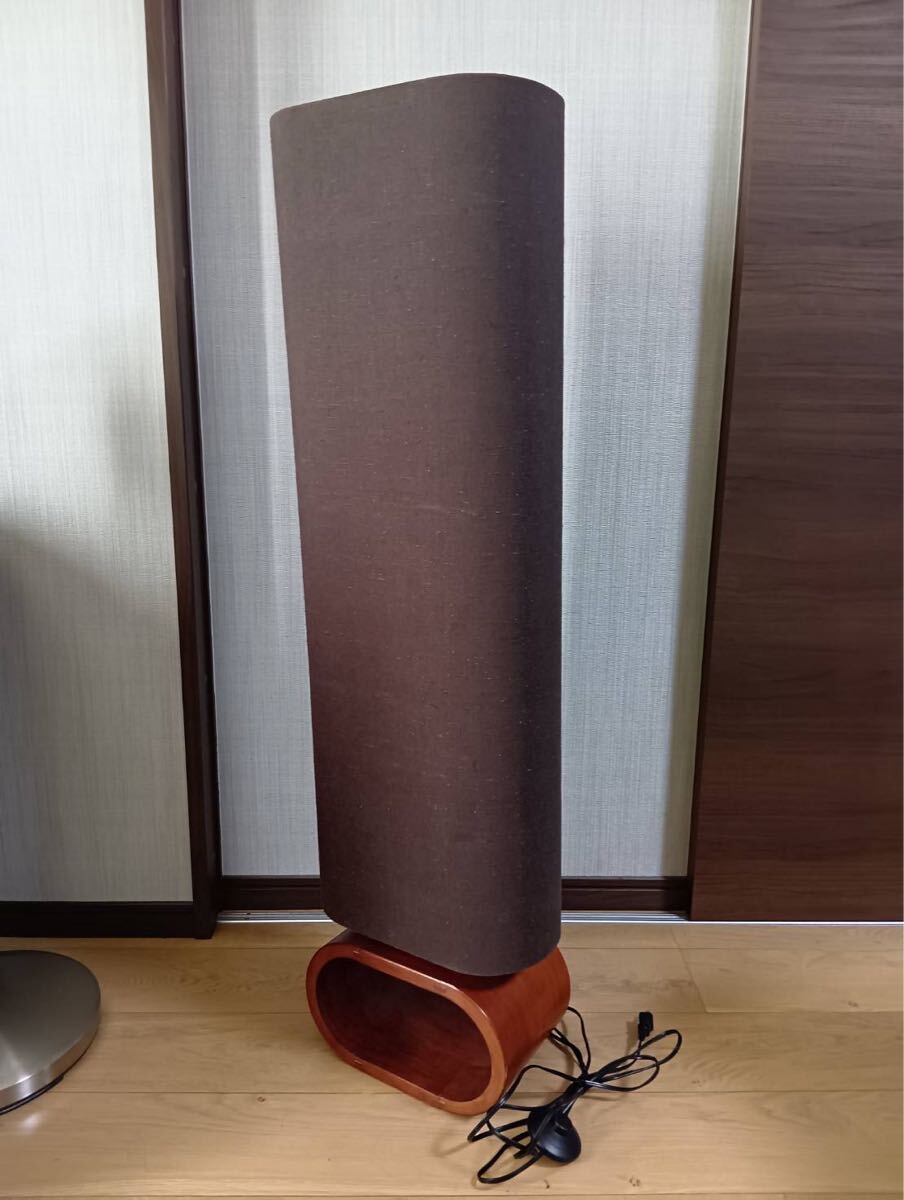 インテリアフロア照明　アジアン風　北欧風　角度の選べる照明　おしゃれでカッコいいですよ