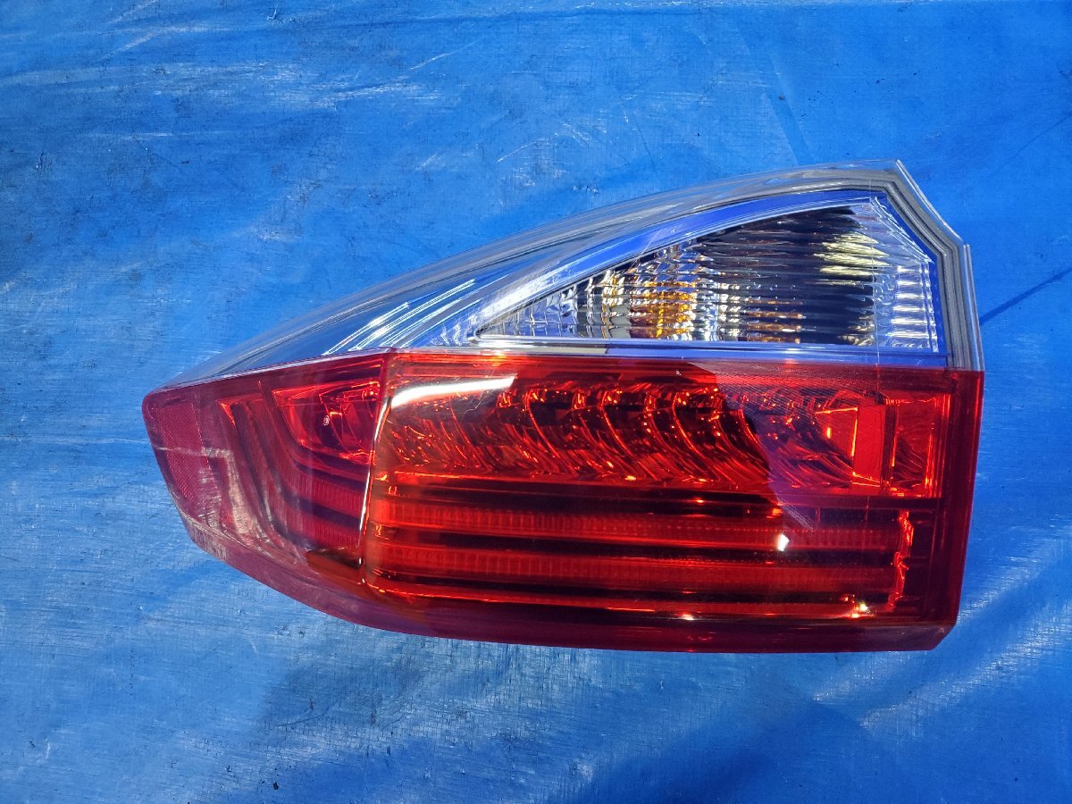 ▲ テールライト 左 220-18241 グレイス ハイブリッド DAA-GM4 グレイス ホンダ 純正 中古 2UPJ-44171536]S2000(AP1)左テールランプ C9