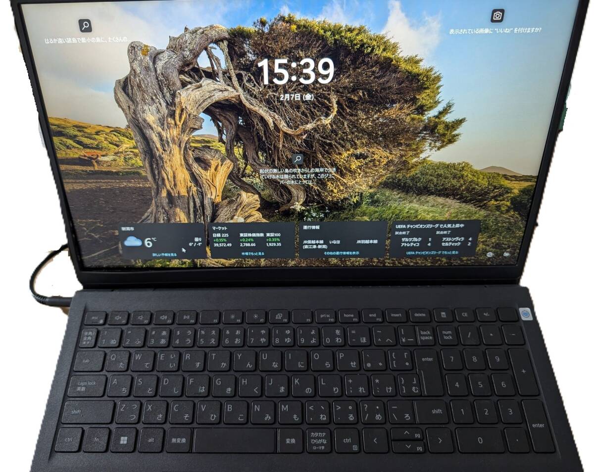 正常使用可能・ヒンジ破損】ジャンクノートPC DELL inspiron15 3520 11