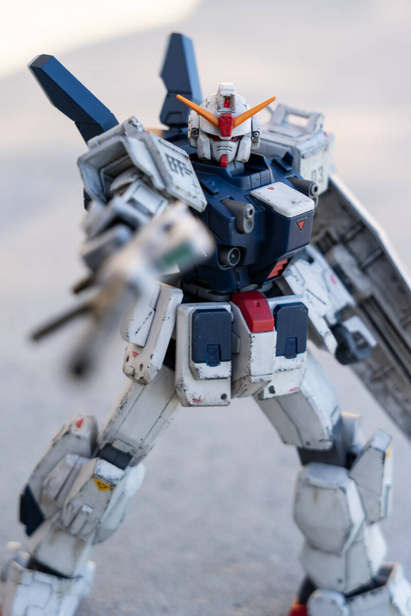 完成品】【塗装済】HGUC 1/144 ブルーディスティニー3号機“EXAM