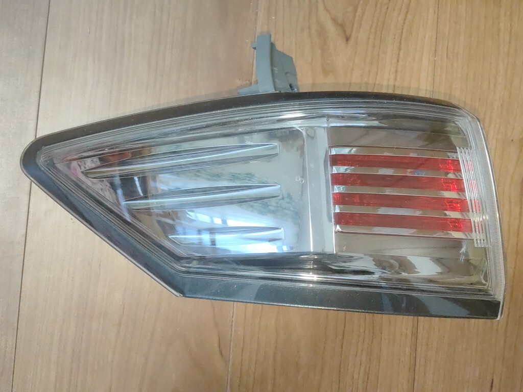 TE52 エルグランド テールライト セット Nissan Elgrand E52 TE52