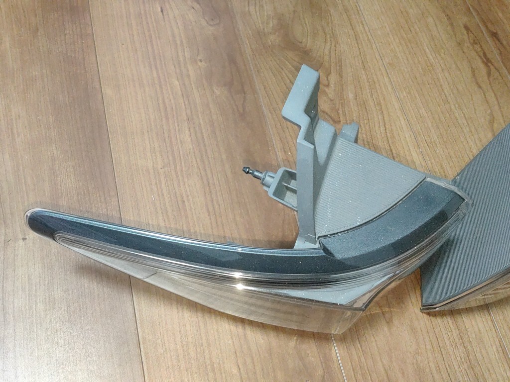 エルグランド TE52 日産 E52 PE52 純正 テール ☆SFC7133⁄点灯ok