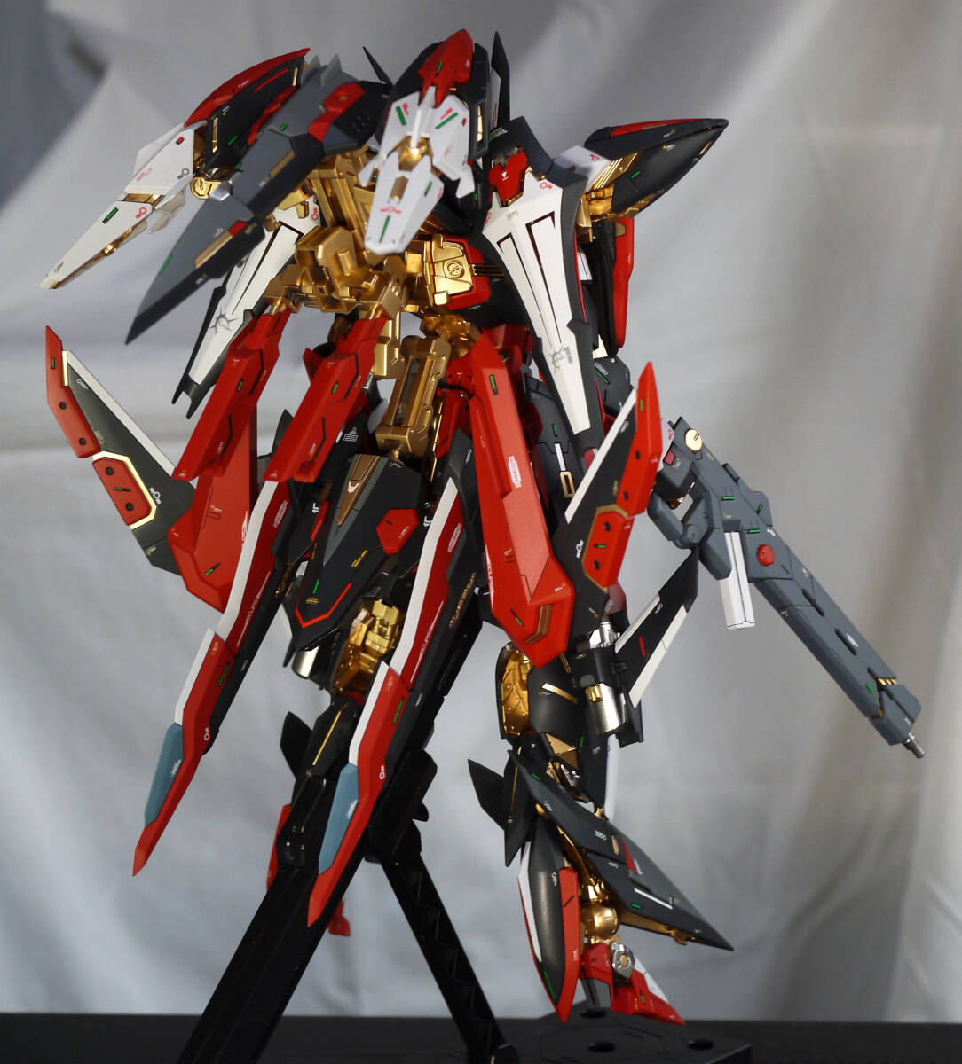 【全塗装 完成品】MG 1/100 エクリプス（カスタムカラー） 全塗装 完成品】MG 1/100 エクリプスガンダム（カスタムカラー） 全