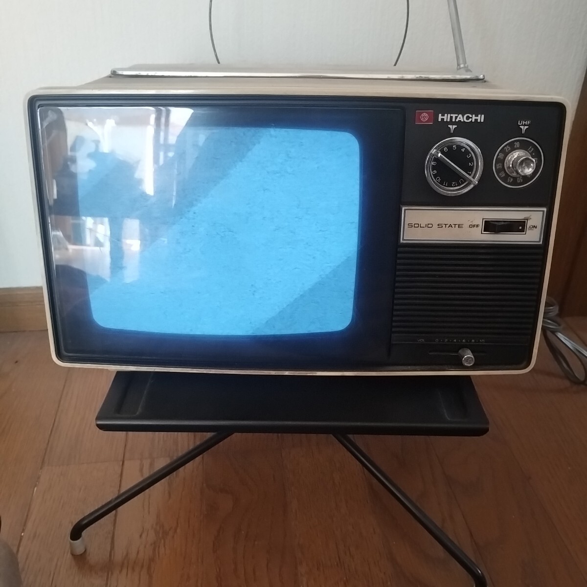 地デジ 白黒 テレビ ブラウン管 昭和 テレビ 昭和レトロ ブラウン管 
