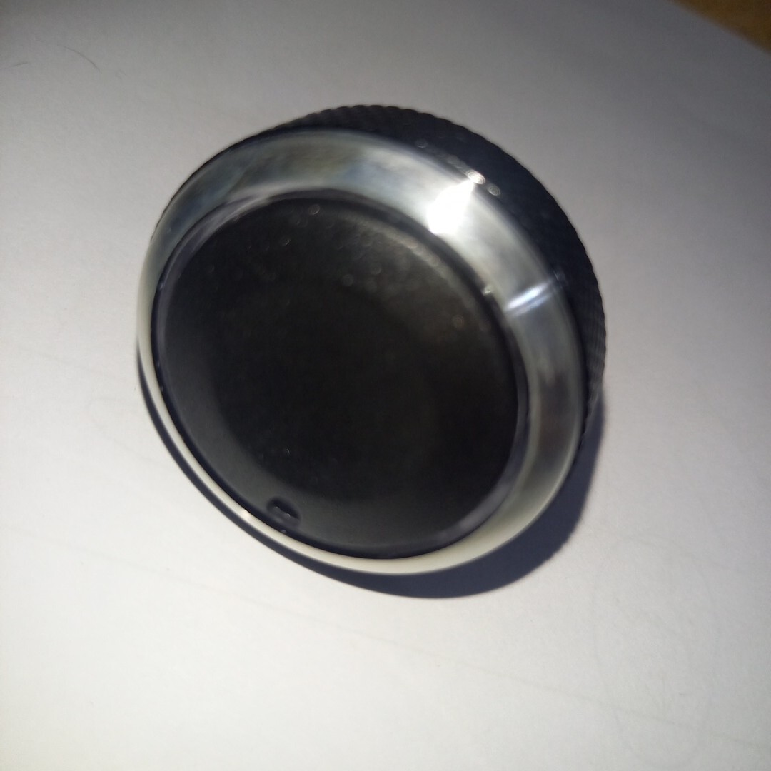 NV350キャラバン 　エアコンダイヤル_3