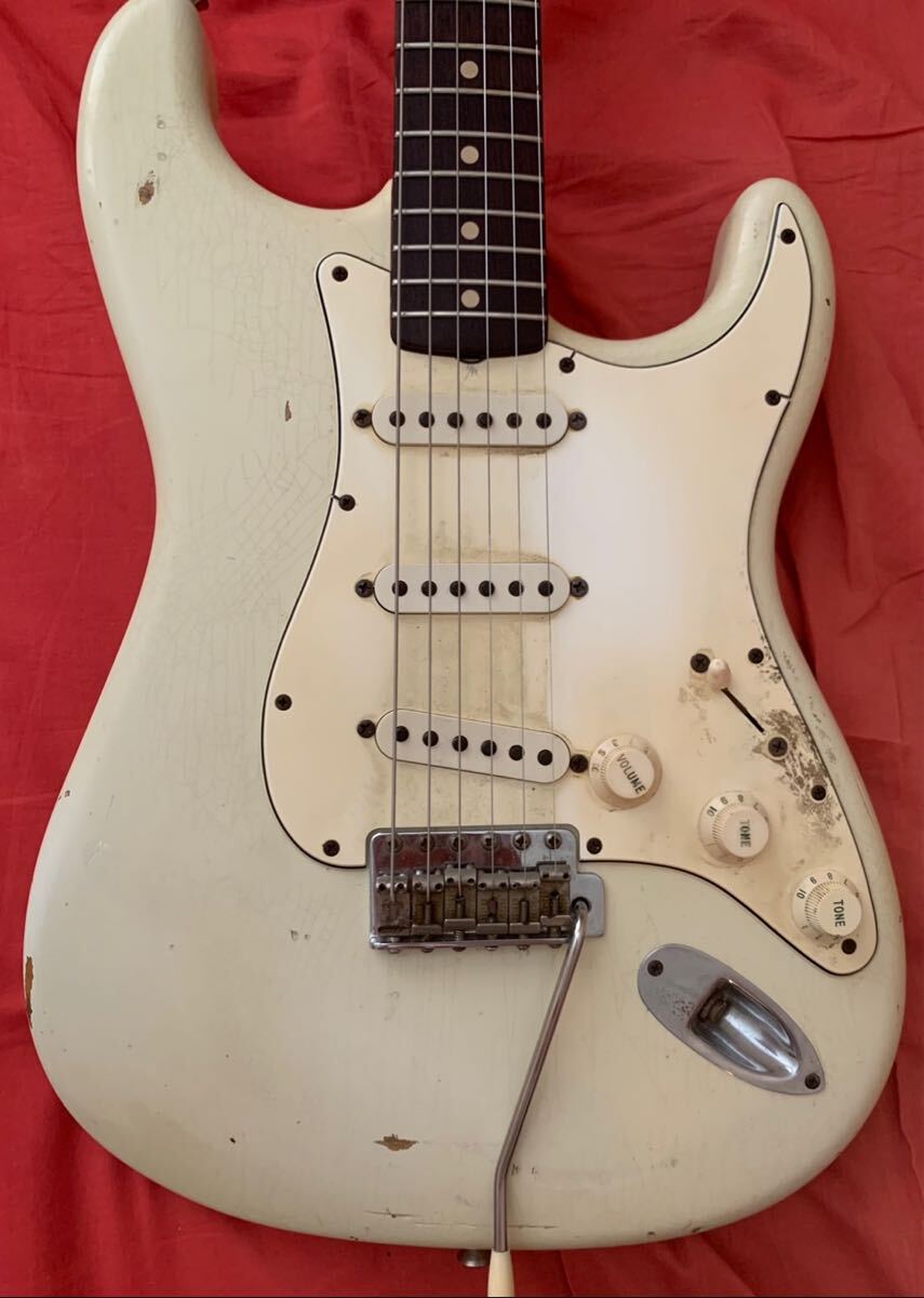 Fender Stratocaster custom shop 1961ボディ。61年製ネック_1